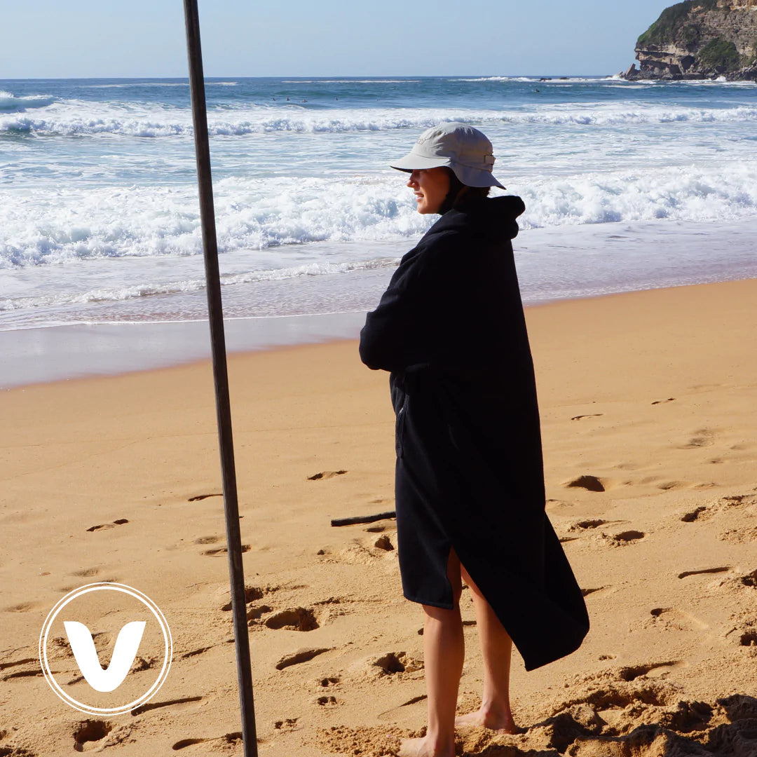 Vaikobi full zip hooded towel – beach