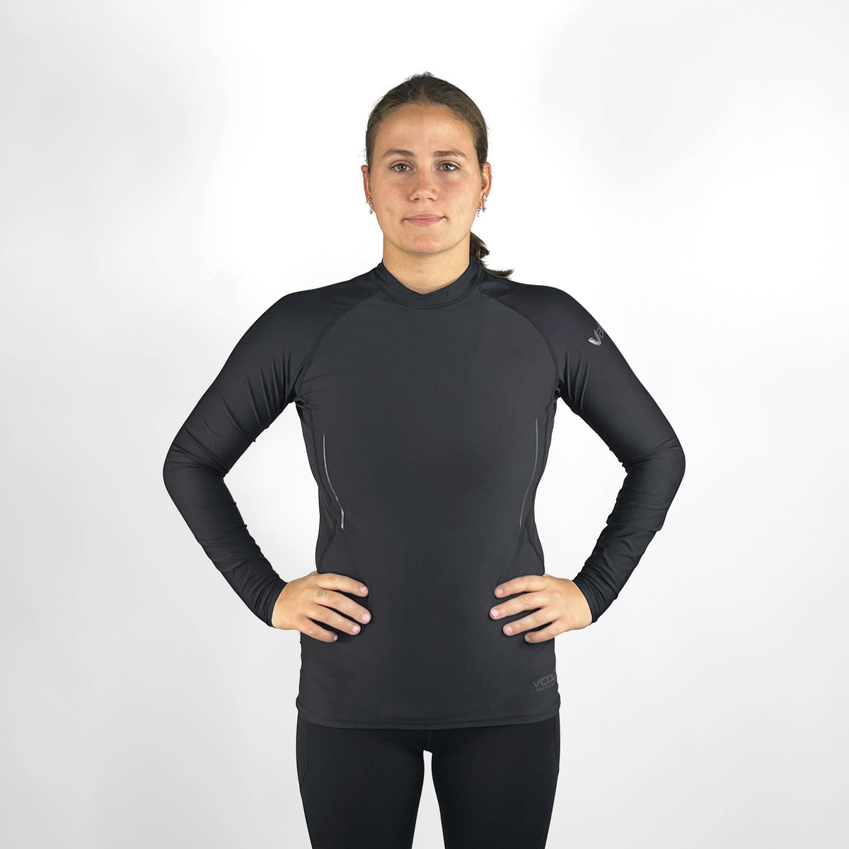 Vaikobi VCOLD Base Layer Long Sleeve Top black front female model