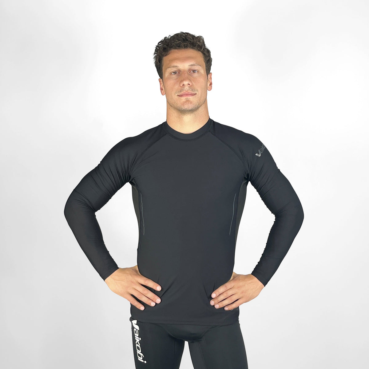 Vaikobi VCOLD Base Layer Long Sleeve Top black front