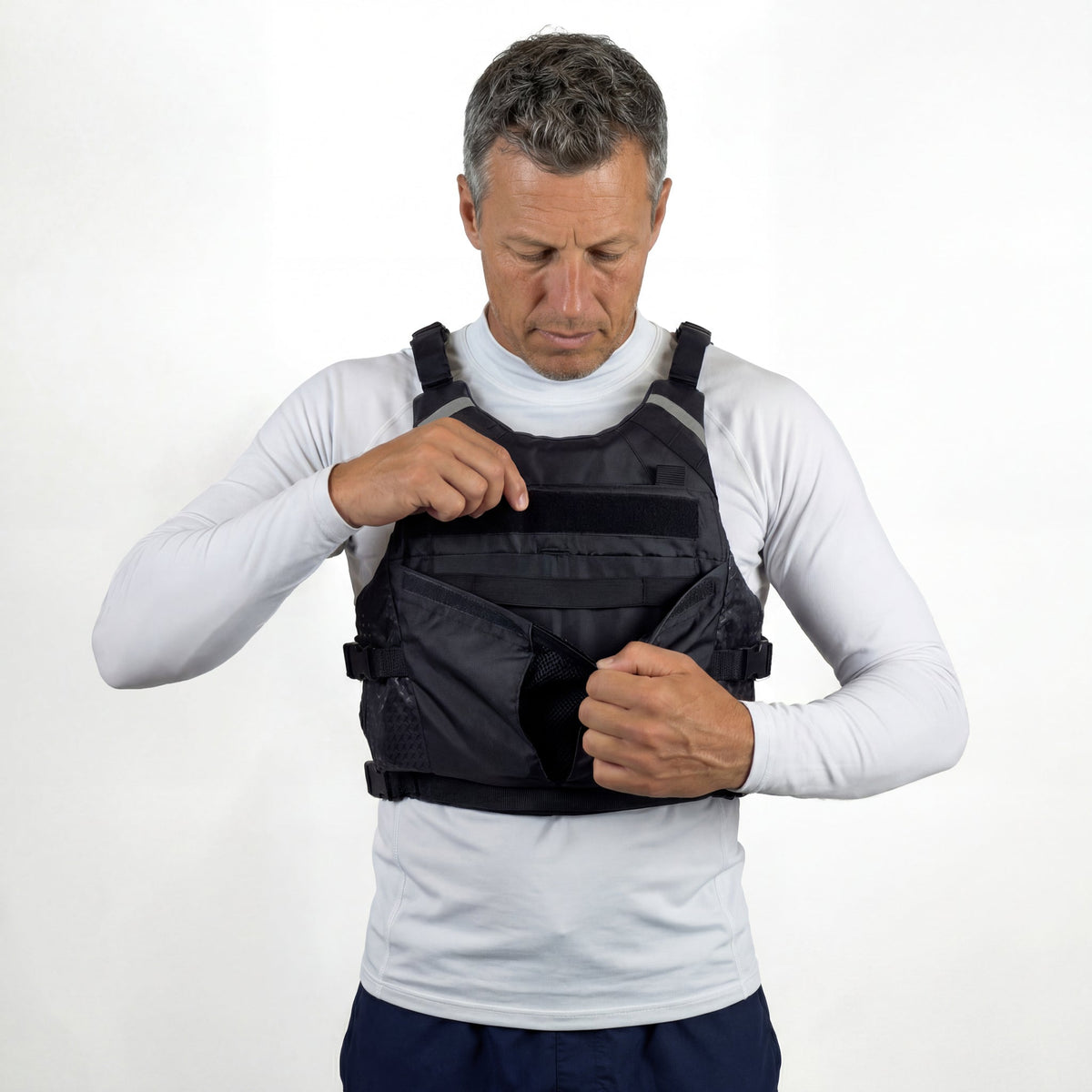 Vaikobi VXP II Race PFD Black Edition - front pocket detail