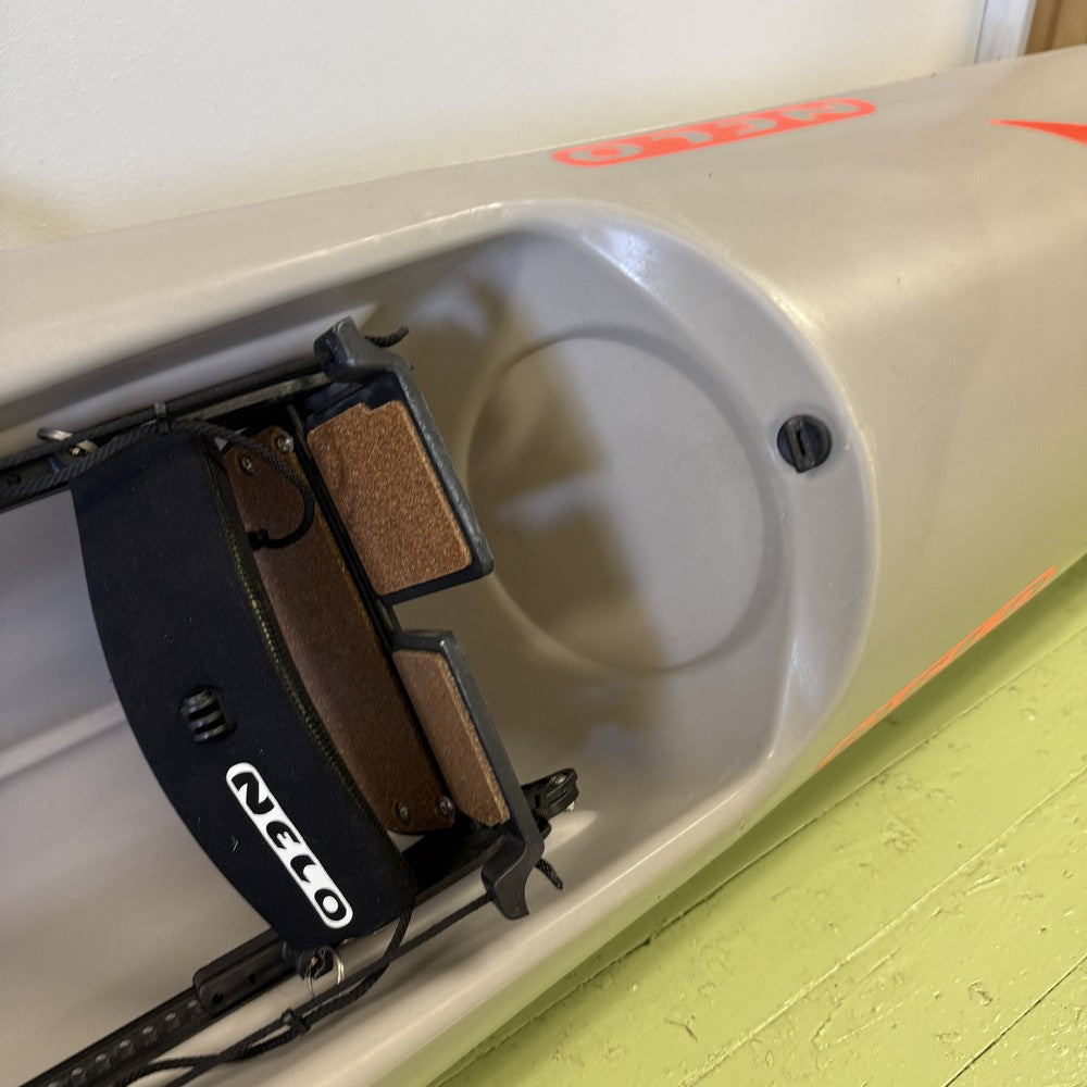 Nelo 510 surfski demo - cockpit and footrest